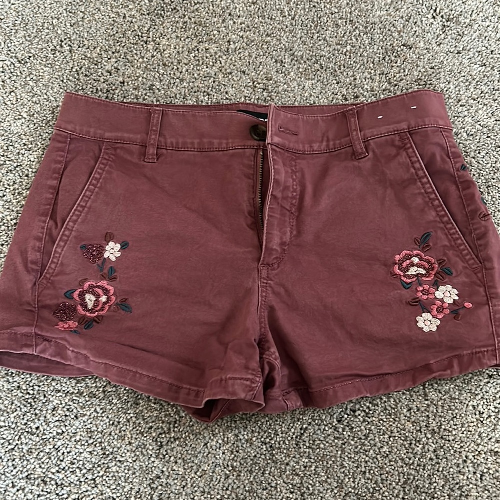 Express shortie mid ride shorts